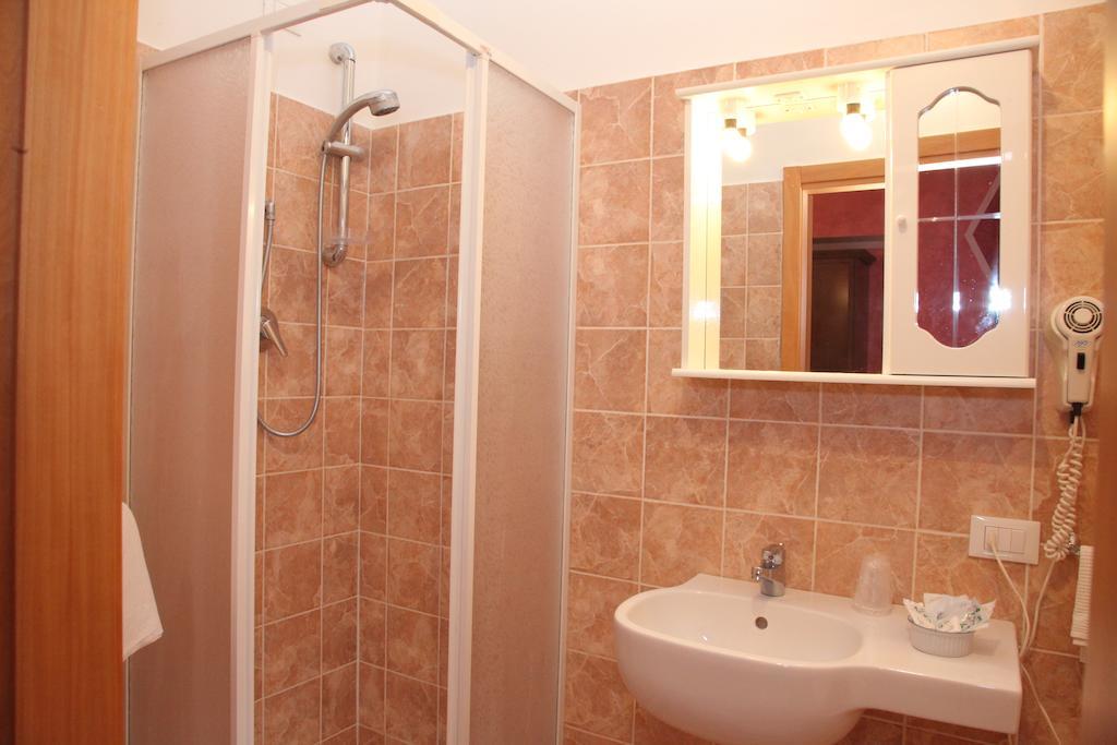 B&B Rinascente Paola Ruang foto